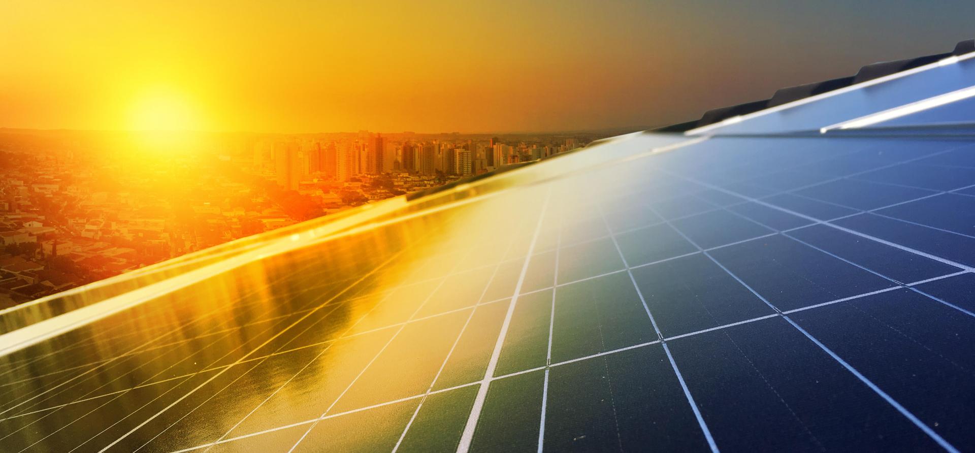 web_rooftop-solar-sunset.jpg
